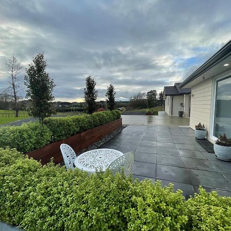 Veld View Bed And Breakfast Tuakau Bagian luar foto