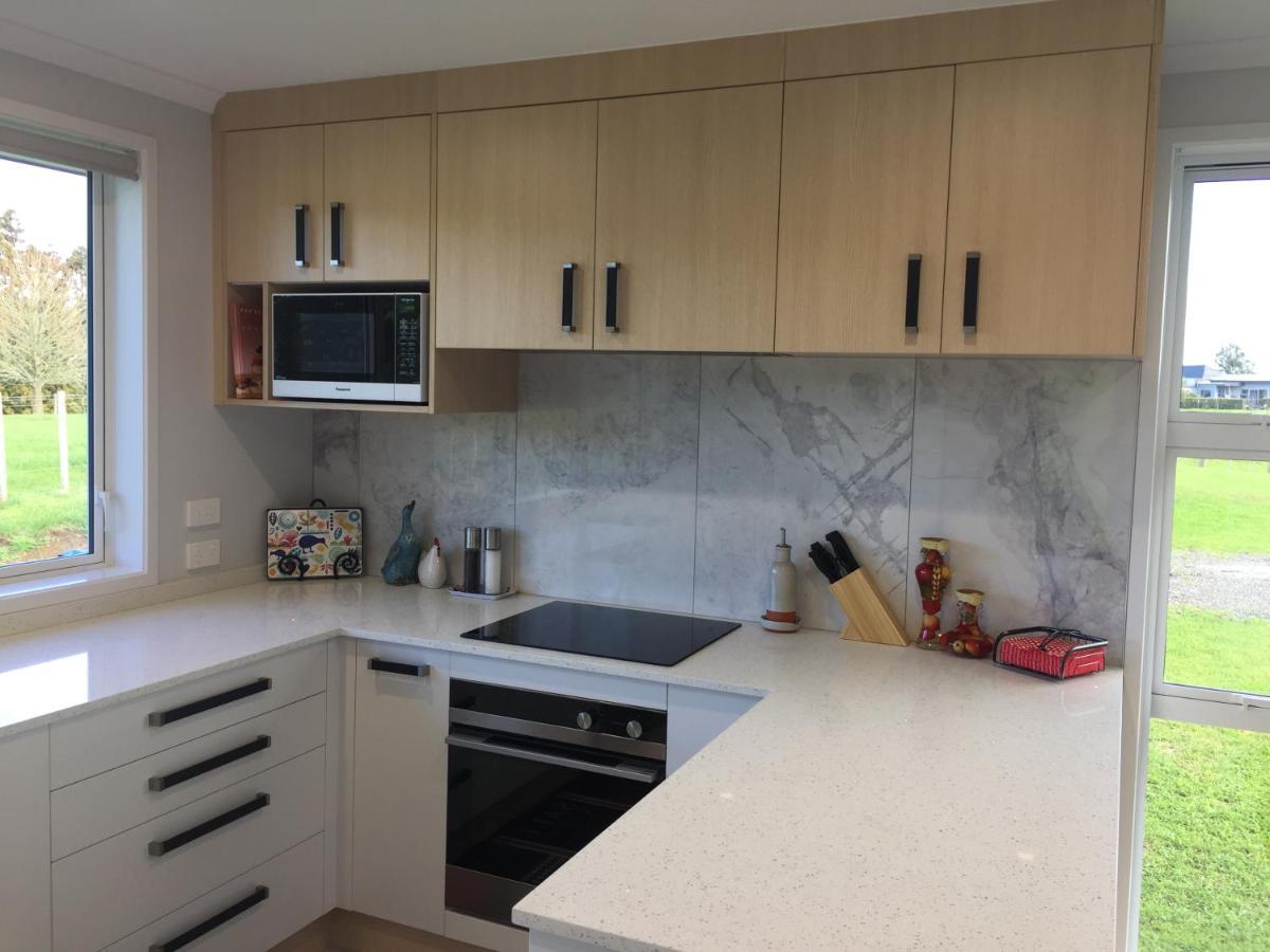 Veld View Bed And Breakfast Tuakau Bagian luar foto