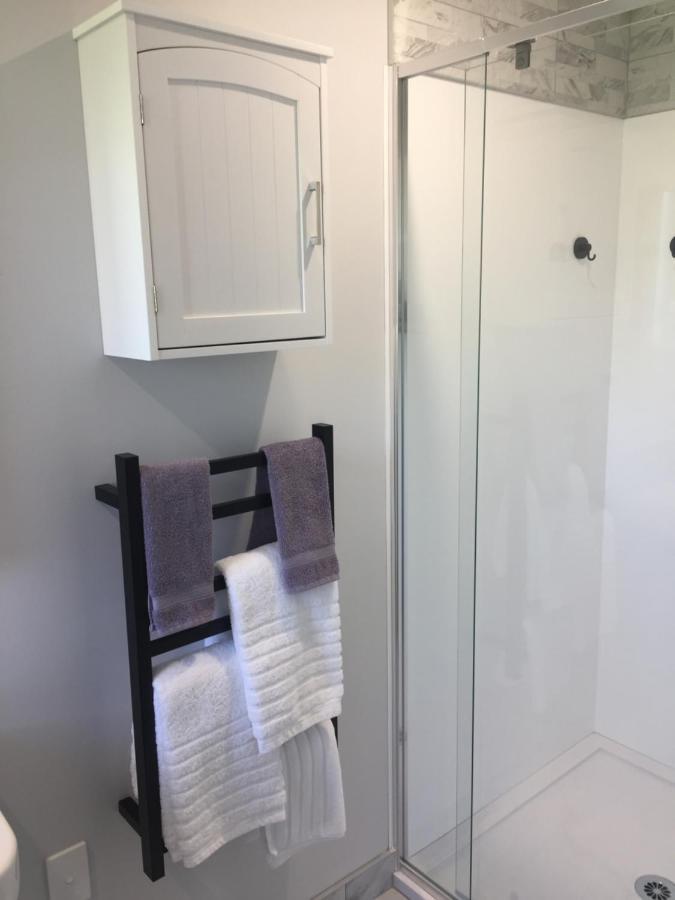 Veld View Bed And Breakfast Tuakau Bagian luar foto