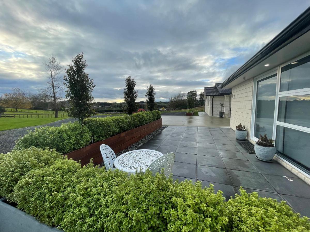 Veld View Bed And Breakfast Tuakau Bagian luar foto