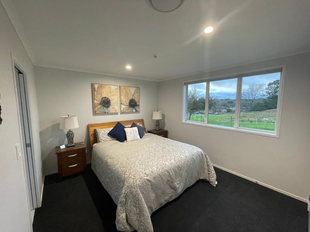 Veld View Bed And Breakfast Tuakau Bagian luar foto