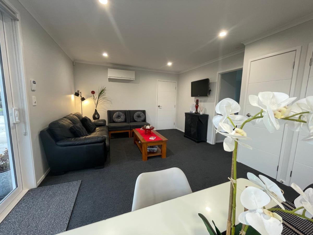 Veld View Bed And Breakfast Tuakau Bagian luar foto