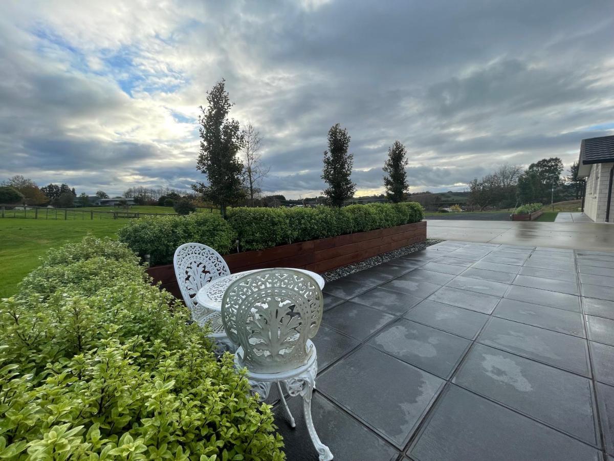 Veld View Bed And Breakfast Tuakau Bagian luar foto