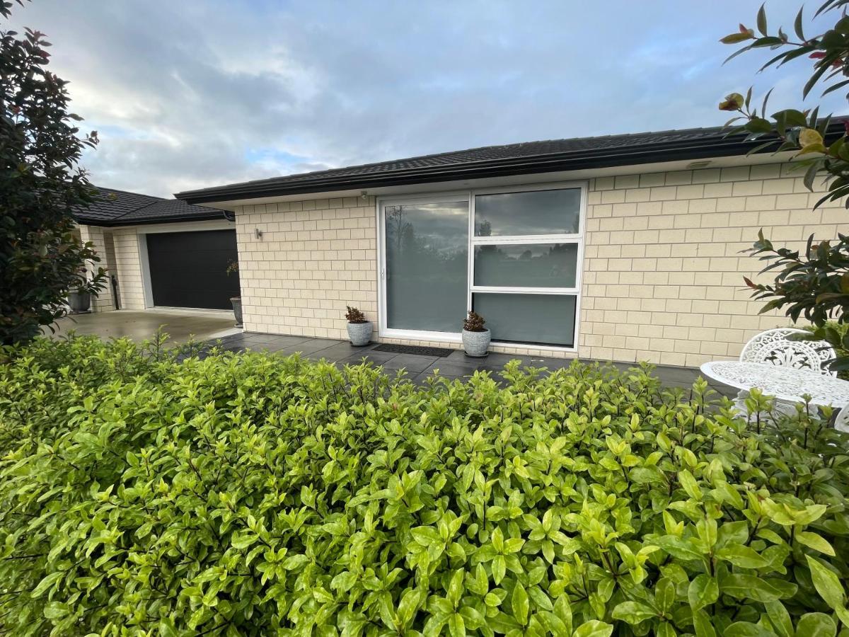 Veld View Bed And Breakfast Tuakau Bagian luar foto